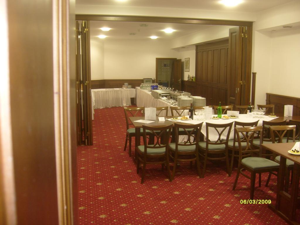 Hejtmansky Dvur Hotel Slaný Екстериор снимка
