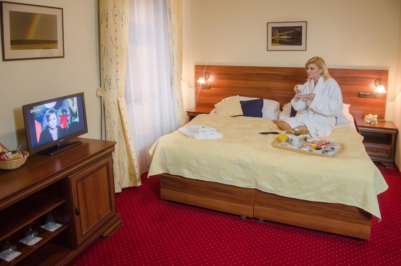 Hejtmansky Dvur Hotel Slaný Екстериор снимка