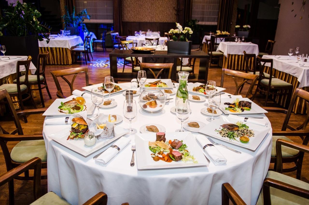 Hejtmansky Dvur Hotel Slaný Екстериор снимка