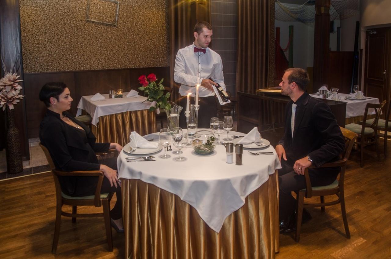 Hejtmansky Dvur Hotel Slaný Екстериор снимка